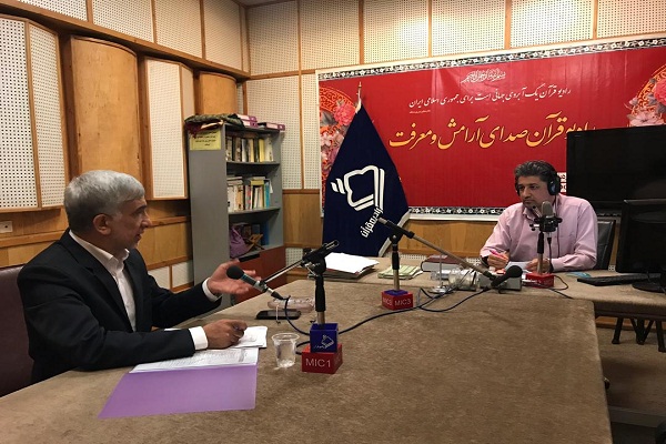 برطرف شدن مشکل همزمانی نمایشگاه قرآن و کتاب / احتمال برگزار نشدن نمایشگاه قرآن در تهران برطرف شدن مشکل همزمانی نمایشگاه قرآن و کتاب / احتمال برگزار نشدن نمایشگاه قرآن در تهران