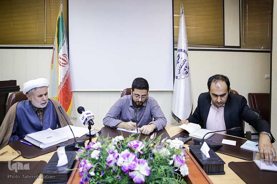 مؤلفه&zwnj;های عاطفه&zwnj;گرایی و عقل&zwnj;گرایی در مراسم مذهبی/ آئین&zwnj;های عزاداری قابل اصلاح هستتند