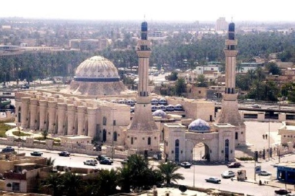 آماده // جنجال حضور بانوی مدلینگ در مسجد اهل سنت عراق&nbsp;