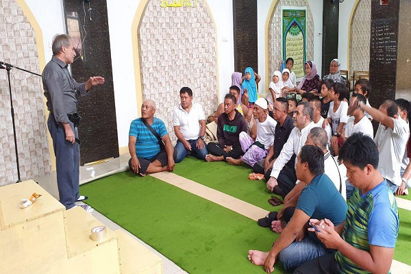 برگزاری جشن غدیر در فیلیپین پس از بهبود شرایط جوی