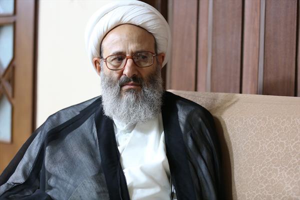 وظیفه روحانیت مبارزه با مرید و مرادبازی&zwnj;های بی ضابطه است/ زشتی انحصارطلبی از دید قرآن