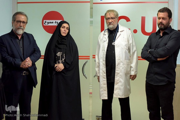 یکشنبه***عاشورا همه ابعاد زندگی را در بر می&zwnj;گیرد / سطحی&zwnj;نگری را از کارهای دینی دور کنیم