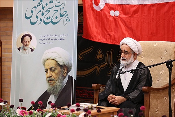 کسب معرفت خاص الهی منحصر به انبیاء و ائمه(ع) نیست