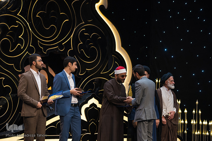 نقدی بر سازوکار تعیین قاری برتر/ مسابقاتی با استقبال میلیونی نقدی بر سازوکار تعیین قاری برتر/ مسابقاتی با استقبال میلیونی