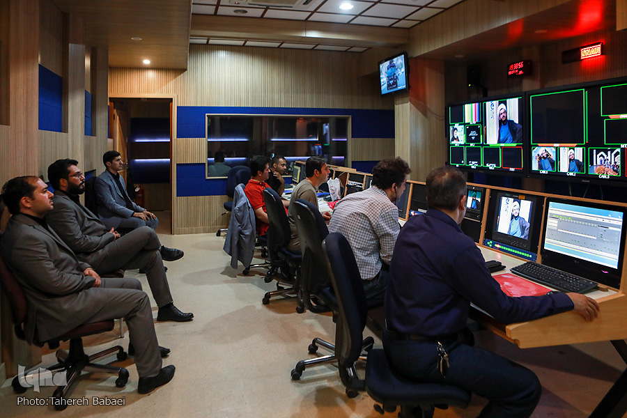 پشت صحنه تولید 1453 تجلیل از نفرات برتر مسابقات سراسری قرآن در استودیو 25 الوند/ طرح پاییزی «1453» آغاز شد