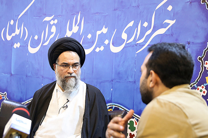 فقه بدون پاسخگویی به مسائل زمانه دفن میشود/ پژوهشها از عواطف و آرای مردم دور نشوند فقه بدون پاسخگویی به مسائل زمانه دفن میشود/ پژوهشها از عواطف و آرای مردم دور نشوند