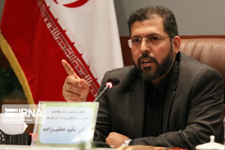 &nbsp;فرهنگ اربعین برای دشمنان کشنده است/ کتاب سفارشی آمریکا علیه اربعین