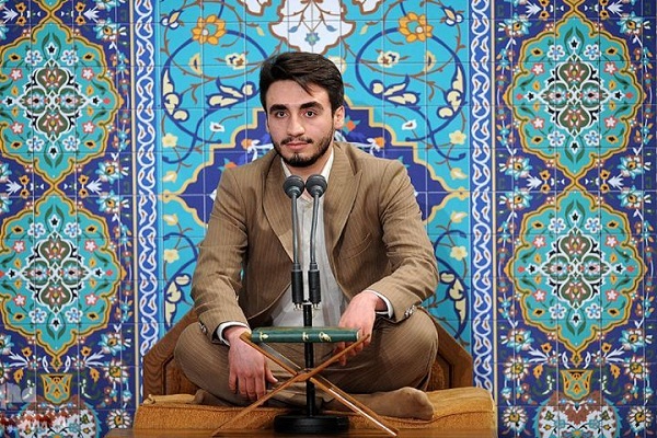 مسابقات قرآن لوکیشن فیلمبرداری نیست / استفاده از ژانر سینمایی به جای مستند / دلایل حضور در مسابقات / محافل را جایگزین مسابقات کنیم مسابقات قرآن لوکیشن فیلمبرداری نیست / استفاده از ژانر سینمایی به جای مستند / دلایل حضور در مسابقات / محافل را جایگزین مسابقات کنیم