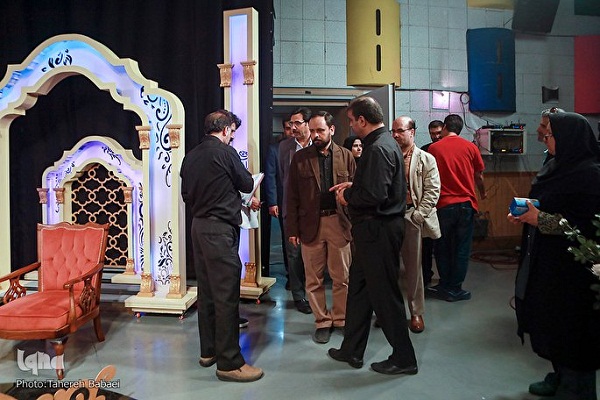 جمعه ////////// رقابت بانوان قرآنی در اصفهان و کوچ ابدی قاری بین&zwnj;المللی در مشهد