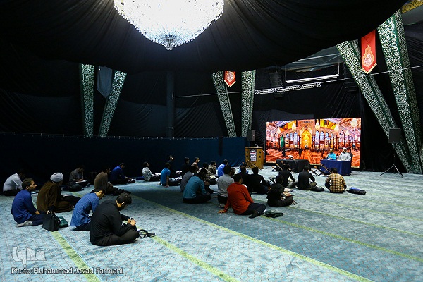 جمعه ////////// رقابت بانوان قرآنی در اصفهان و کوچ ابدی قاری بین&zwnj;المللی در مشهد