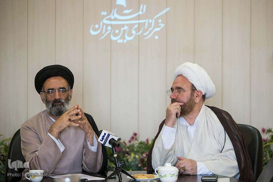 قرآن بخشنامه&zwnj;ای که نباید منظوم نوشت/ غیرمفسران به ترجمه قرآن ورود نکنند