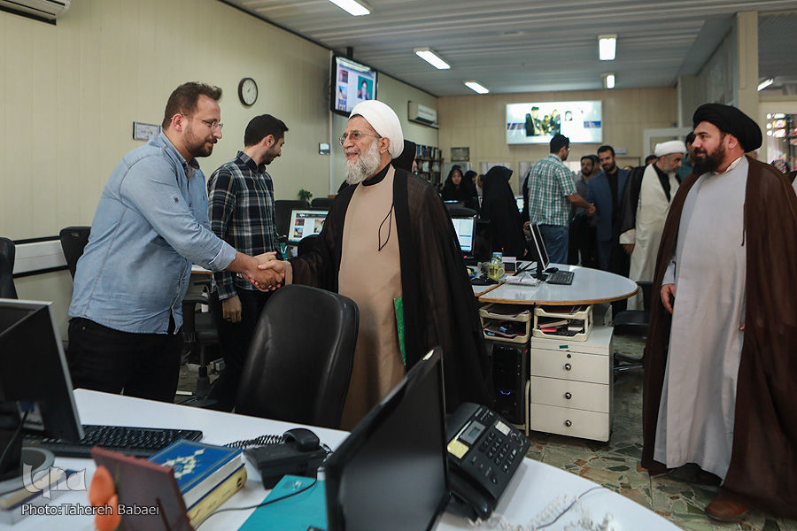 بازدید حجت&zwnj;الاسلام محمدحسنی از ایکنا + عکس