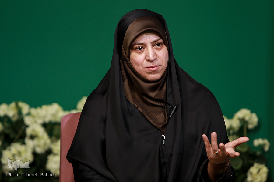 حامده نکوفال سرمایههای مسابقات قرآن به کمک بیایند/اتفاق خوب در طراحی سؤالات و قرعهها/ برگزاری مسابقات نیازمند دانش تخصصی