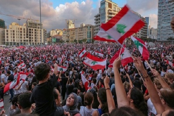 اعتراضات لبنان فراحزبی و واکنشی به سیاست&zwnj;های اقتصادی است / اظهارات صادقانه و هوشمندانه نصرالله&nbsp;