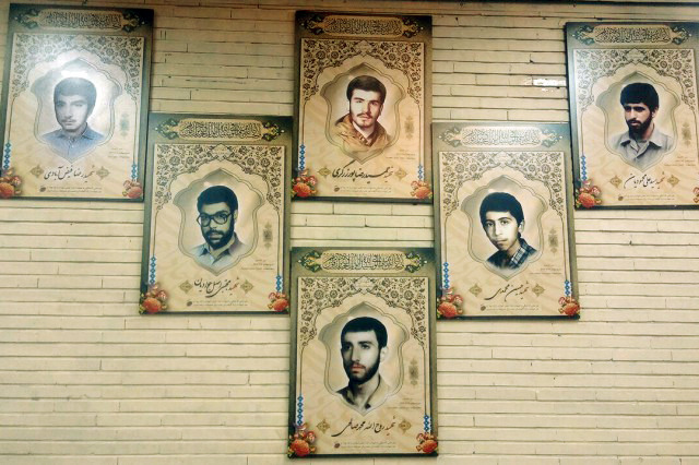 پنج&zwnj;شنبه تیتر////شهیدانی که زانوی تلمذ نزد استاد&zwnj;الاساتید و اکبرالقراء زدند/ از قاریان خوش صوت تا برگزاری کلاس برای بستگان