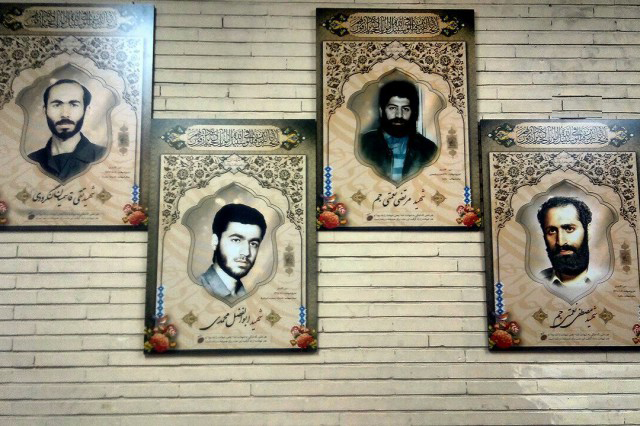 پنج&zwnj;شنبه تیتر////شهیدانی که زانوی تلمذ نزد استاد&zwnj;الاساتید و اکبرالقراء زدند/ از قاریان خوش صوت تا برگزاری کلاس برای بستگان