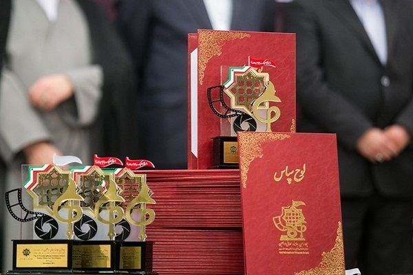 همبستگی ملت ایران و عراق در راهپیمایی اربعین ستودنی است/ بازنمایی اربعین با زبان هنر همبستگی ملت ایران و عراق در راهپیمایی اربعین ستودنی است/ بازنمایی اربعین با زبان هنر