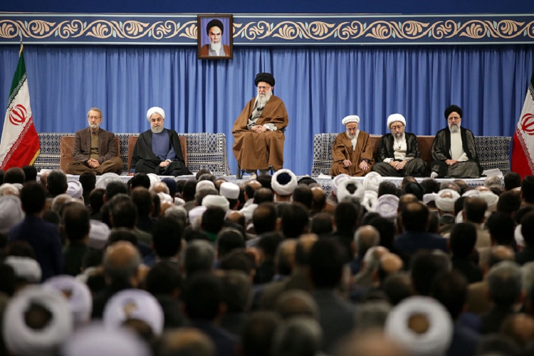 دیدار مسئولان نظام و میهمانان کنفرانس وحدت اسلامى با رهبر معظم انقلاب دیدار مسئولان نظام و میهمانان کنفرانس وحدت اسلامى با رهبر معظم انقلاب