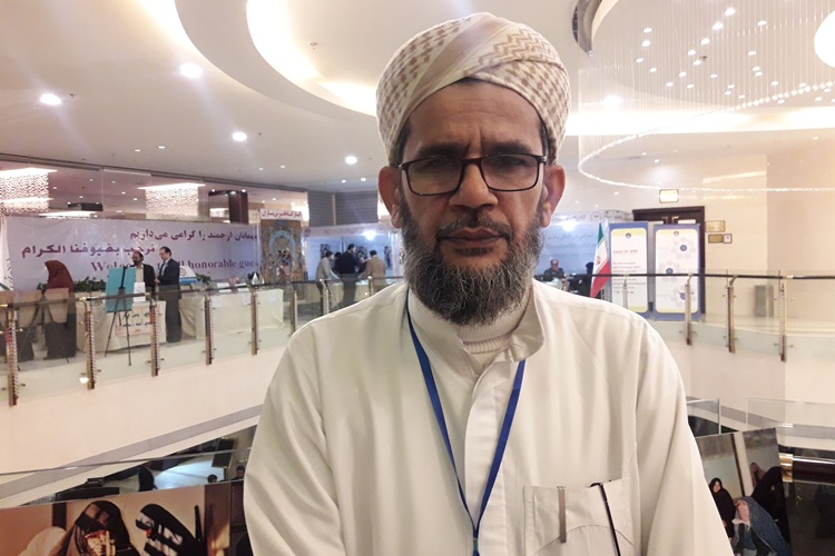 تقویت هویت دینی مقدمه همکاریهای اقتصادی مسلمانان است تقویت هویت دینی مقدمه همکاریهای اقتصادی مسلمانان است