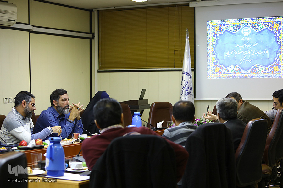 ارسال نشود/ لزوم تغییر بنیادی فعالیتهای خیرین در مناطق محروم/ سند توسعهای جازموریان را تهیه کنیم