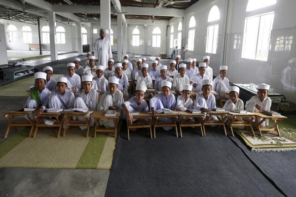 نگاهی به موضوع اوقاف اسلامی در دنیای معاصر؛ اهمیت، موانع و راهکارها نگاهی به موضوع اوقاف اسلامی در دنیای معاصر؛ اهمیت، موانع و راهکارها