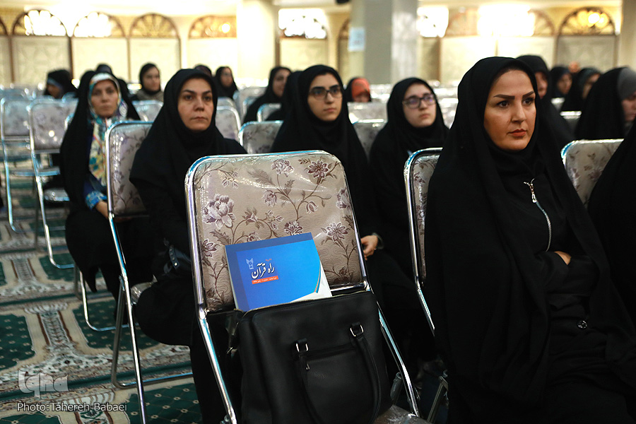 آیین افتتاحیه ای که در سخنرانی ها گم شد/ حضور پررنگ مسئولان استانی از امام جمعه تا استاندار