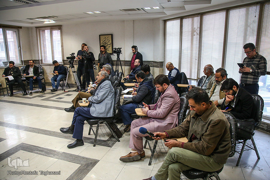 27 دیماه؛ برگزاری جشنواره «فجر تلاوت» در سالن همایشهای برج میلاد 27 دیماه؛ برگزاری جشنواره «فجر تلاوت» در سالن همایشهای برج میلاد