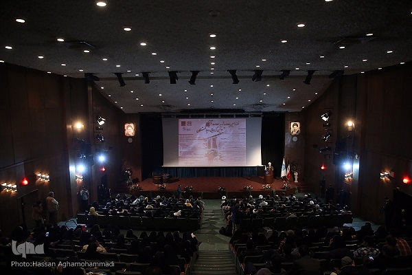 سه شخصیت غربی متأثر از انقلاب معرفی شود/ خاطره رهیافته آلمانی از تشرف به اسلام