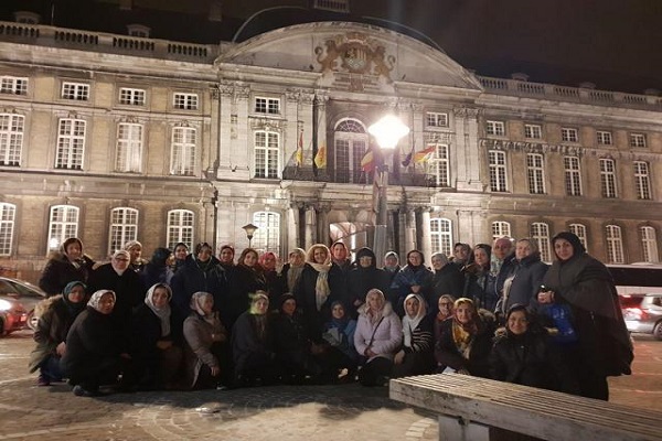 بلژیک؛ ایستگاه دوستی بانوان مسلمان + عکس بلژیک؛ ایستگاه دوستی بانوان مسلمان + عکس