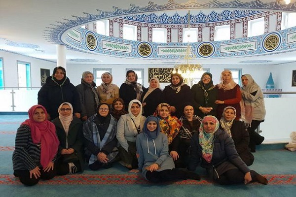 بلژیک؛ ایستگاه دوستی بانوان مسلمان + عکس بلژیک؛ ایستگاه دوستی بانوان مسلمان + عکس