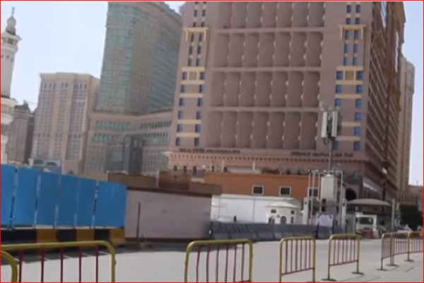 فیلم | خیابان&zwnj;های مسجدالحرام در روزهای قرنطینه