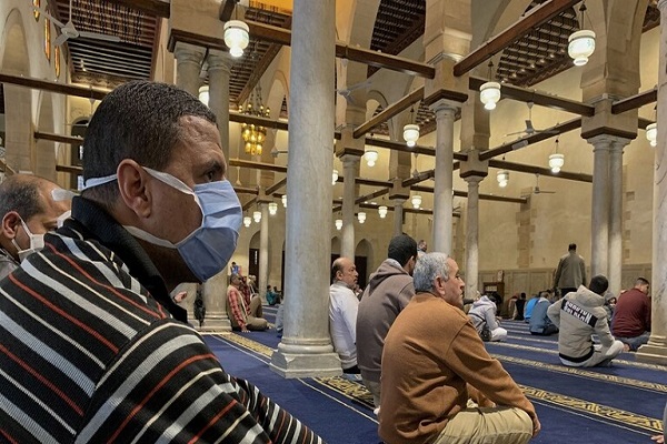 درخواست برای استفاده از درآمد 400 میلیارد دلاری زکات برای مقابله با کرونا درخواست برای استفاده از درآمد 400 میلیارد دلاری زکات برای مقابله با کرونا