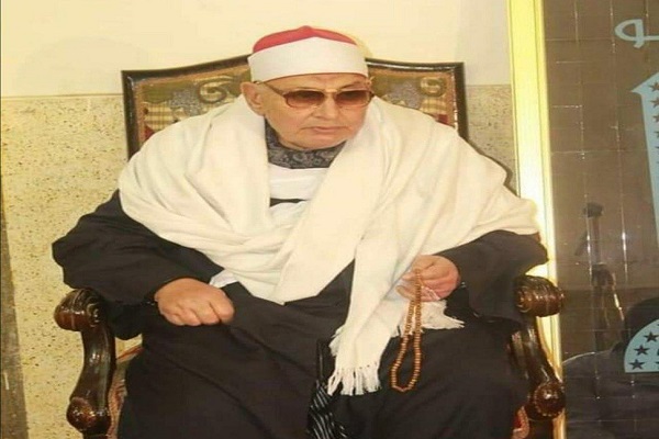 احمد نعینع: عصفور از قاریان ممتاز مصر بود