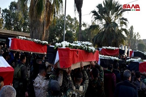 تشییع شهدای حمله تروریستی داعش به اتوبوس ارتش سوریه در حمص + عکس