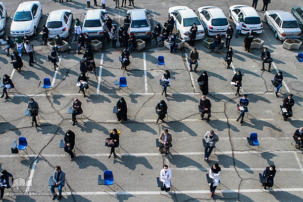 ارسال نشود/////ایجاد &laquo;بازارهای خانگی&raquo; و رفع محرومیت روستائیان / اشتغال&zwnj;زایی راه حل دائمی کاهش نیازمندی&zwnj;ها است
