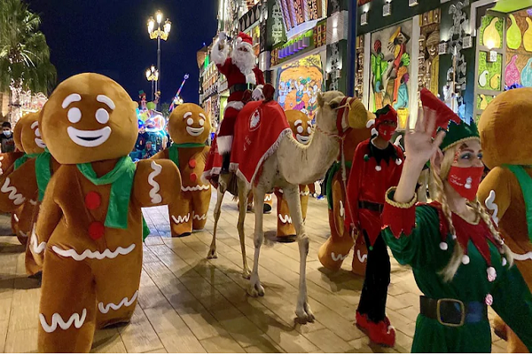 ایام کریسمس در جهان + تصاویر/ آماده