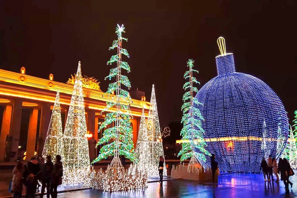 ایام کریسمس در جهان + تصاویر/ آماده