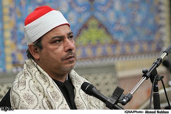 منشاوی؛ «شهید القراء» مصر/ تلاوت سوزناک و طبیعی با اعتلای روحی او مرتبط بود منشاوی؛ «شهید القراء» مصر/ تلاوت سوزناک و طبیعی با اعتلای روحی او مرتبط بود