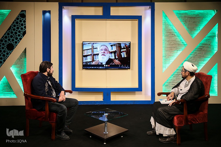 آیت&zwnj;الله مصباح؛ کانون پیوند شهامت، معنویت و مشائیّت / تدوین &laquo;مکتب مصباح&raquo;