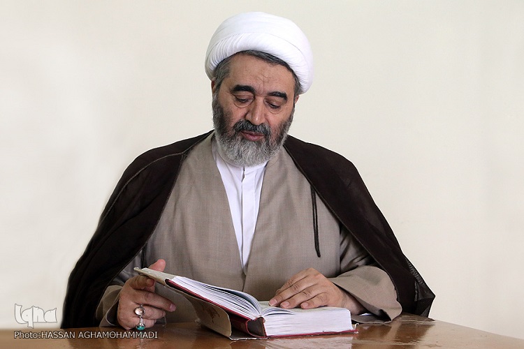 مرجعیت علمی قرآن سد محکم در برابر استعمار جدید است/ تشریح مبانی، دلایل و نتایج مرجعیت قرآن