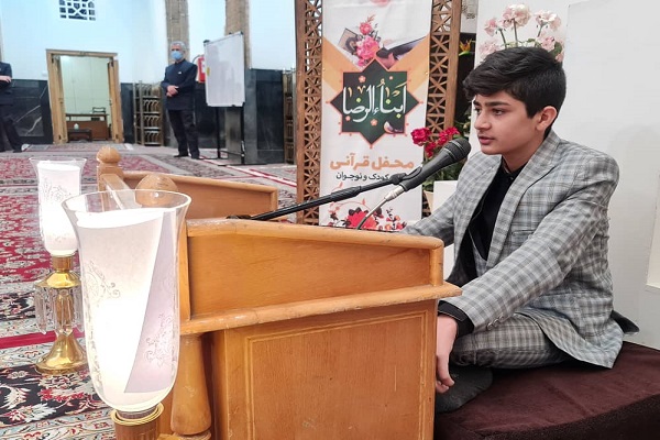 اصلاح شود//تکمیل مفاهیم آیات با استفاده از تلاوت / لزوم توجه به تکیه&zwnj;های صوتی در قرائت