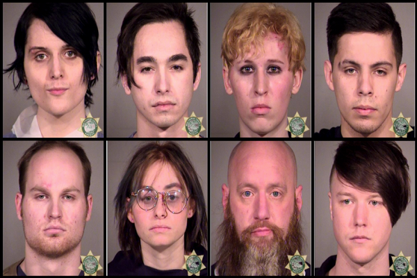 هرج و مرج و آشوبگری در پورتلند بعد از مراسم تحلیف جو بایدن هرج و مرج و آشوبگری در پورتلند بعد از مراسم تحلیف جو بایدن