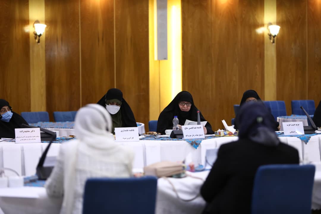 نشست تخصصی «گفتوگوی خانواده؛ ضرورتها و نوآوریها» برگزار شد نشست تخصصی «گفتوگوی خانواده؛ ضرورتها و نوآوریها» برگزار شد