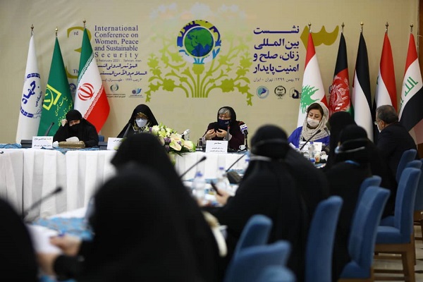 تاکید بر نقش مهم زنان در تحقق صلح و عدالت با پیروی از الگوهای اسلامی