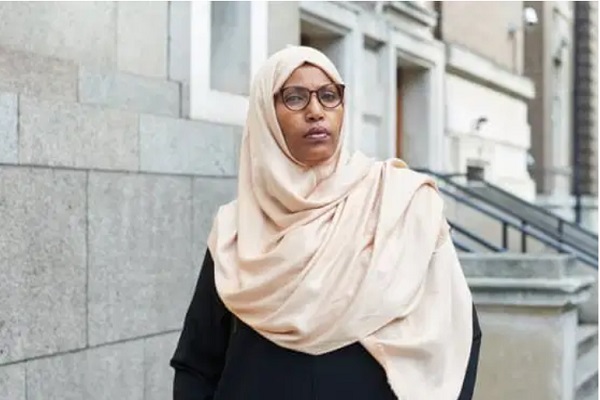 رنج نژادپرستی و نابرابری در انگلیس به روایت نخستین شهردار محجبه