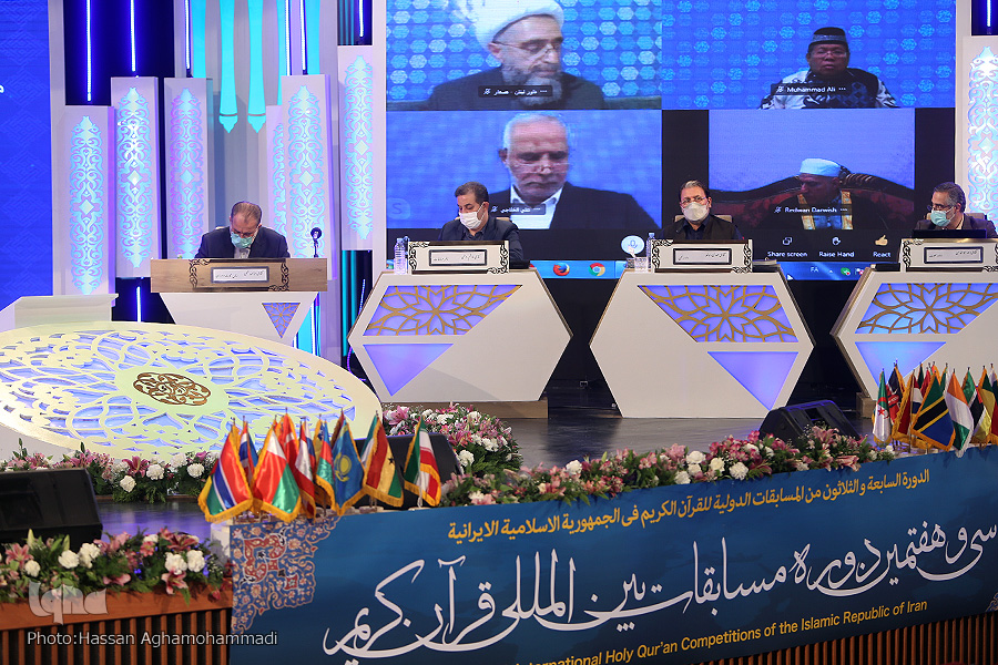 رقابت طلاب قاری و حافظ در شب دوم مسابقات بین&zwnj;المللی قرآن