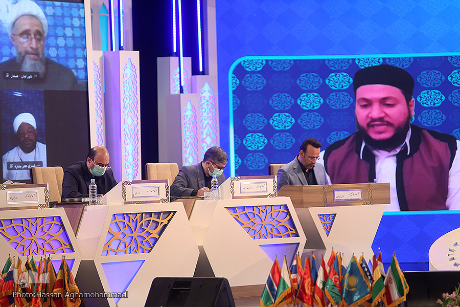 رقابت حافظان کل ۸ کشور جهان در سومین شب مسابقات بین&zwnj;المللی قرآن