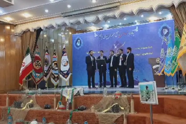 فوری//نخبگان مسئول جلوگیری از تحریف معنوی قرآن هستند/ رتبه نخست نزاجا در نتایج تیمی و دریافت درفش قرآنی فوری//نخبگان مسئول جلوگیری از تحریف معنوی قرآن هستند/ رتبه نخست نزاجا در نتایج تیمی و دریافت درفش قرآنی