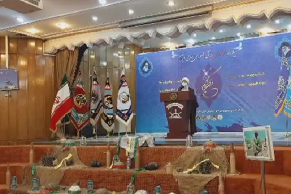 فوری//نخبگان مسئول جلوگیری از تحریف معنوی قرآن هستند/ رتبه نخست نزاجا در نتایج تیمی و دریافت درفش قرآنی فوری//نخبگان مسئول جلوگیری از تحریف معنوی قرآن هستند/ رتبه نخست نزاجا در نتایج تیمی و دریافت درفش قرآنی