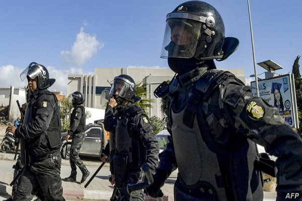 تجمع شهروندان تونسی در حمایت از اتحادیه جهانی علمای مسلمان